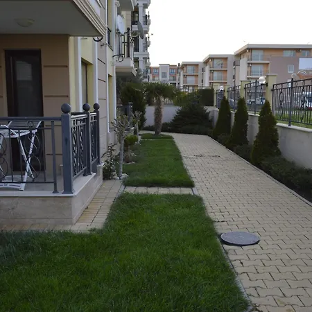 Julie Sea View Apartment *